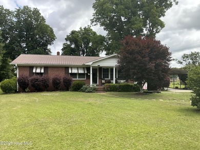 (private lake, pond, coastal) Home For Sale in Bladenboro North Carolina