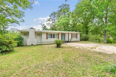 (private lake, pond, creek) Home For Sale in Saraland Alabama
