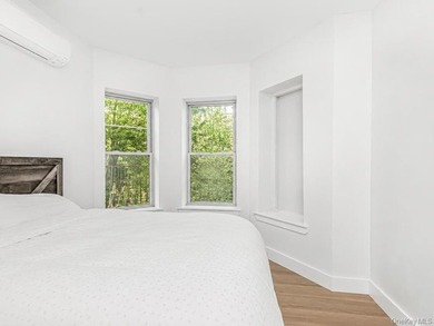 Welcome to 514 E 188TH ST! Phenomenal Investment opportunity to - photo 11
