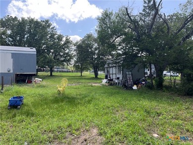 Welcome to 108 Live Oak Path in Somerville, TX! This charming - photo 13