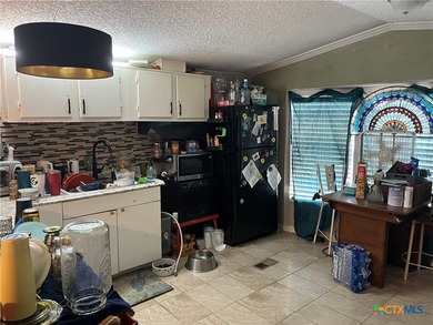 Welcome to 108 Live Oak Path in Somerville, TX! This charming - photo 15