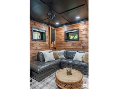 Beautifully renovated Adirondack chalet with no rental - photo 16