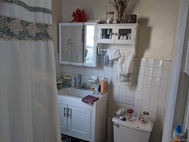 Great Opportunity to Own this 2 unit detached multi-family with - photo 16