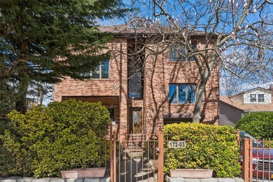 Rare 6-Level Architectural Masterpiece in North Flushing - photo 1