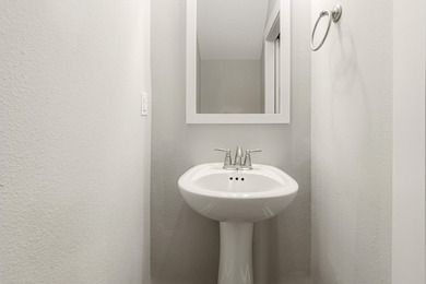 Welcome to 352 N Sand Palm Rd, Freeport, FL 32439 -- a - photo 22