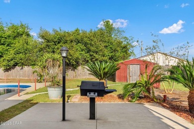 UNDER CONTRACT - SELLER ACCEPTING BACK UP OFFERS. This charming - photo 25