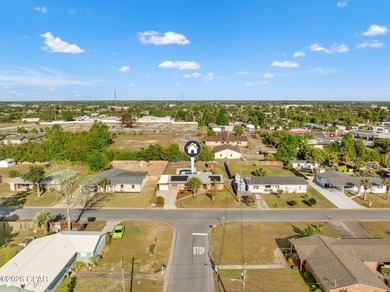 UNDER CONTRACT - SELLER ACCEPTING BACK UP OFFERS. This charming - photo 30