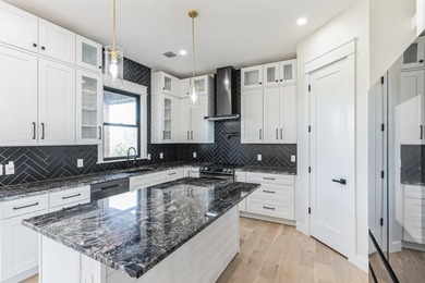 Welcome to 707 Broken Hills Drive, a beautifully designed home - photo 9