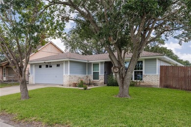Welcome to this well-maintained one-story brick home located on - photo 3