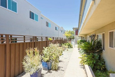 Welcome to this functional and stylish VA-approved studio condo - photo 25