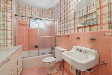 Timeless Dutch Colonial in Coveted Haynes Manor. Nestled on a - photo 27