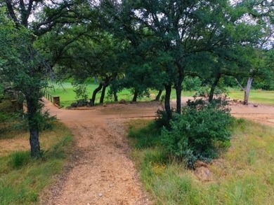 Exceptional level golf course homesite located at the end of a - photo 2
