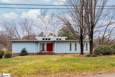 (private lake, pond, coastal) Home For Sale in Greenville South Carolina