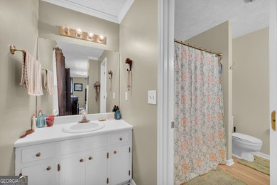 Motivated Seller!!! Adorable Cape Cod-style home offering charm - photo 7
