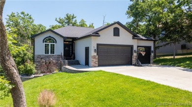 Lake Home For Sale in Four Seasons, Missouri