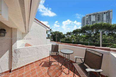 DISCOVER THE CHARM AND PRIVACY OF *DELVISTA TOWNHOMES*, AN - photo 22