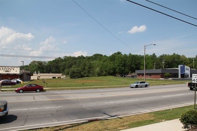 1.22 Acres next to Holstons. Property Can also be Leased for - photo 2