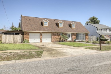 Welcome to this spacious 4-bedroom, 2.5-bath pool home located - photo 2