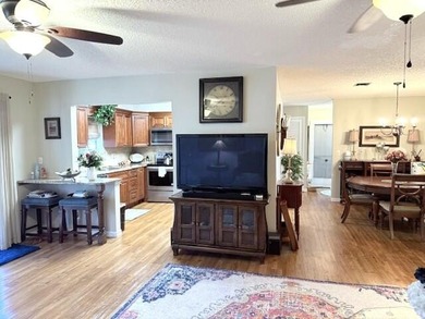 CONDO BEAUTIFUL!! This partially furnished end condo is updated - photo 12