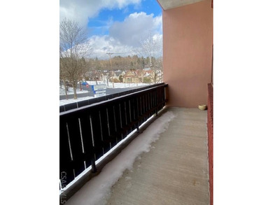 Stop shoveling snow and cutting grass! Enjoy carefree living in