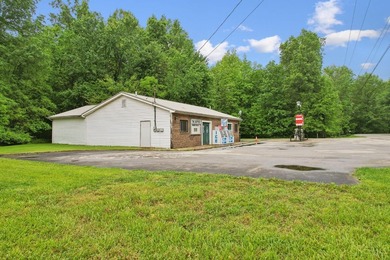 Turn-key commercial opportunity with established business on - photo 6