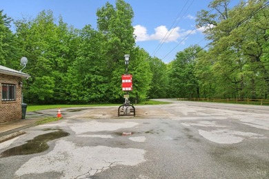 Turn-key commercial opportunity with established business on - photo 8