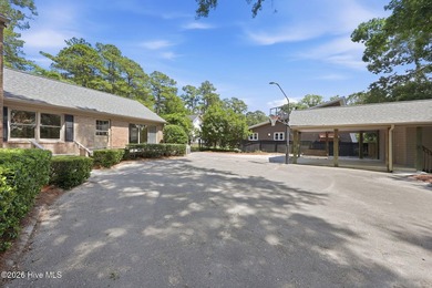 Motivated sellers, bring offers !! No flooding during hurricane - photo 8