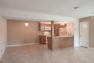 Uptown Northeast condominium living in fabulous condition and - photo 4