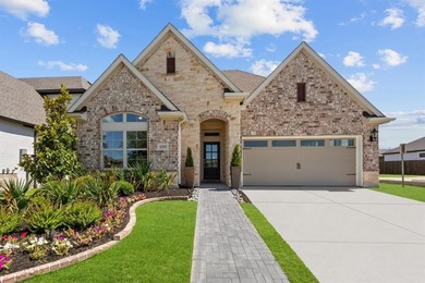 Benbrook Lake Home Active Under Contract in Fort Worth Texas