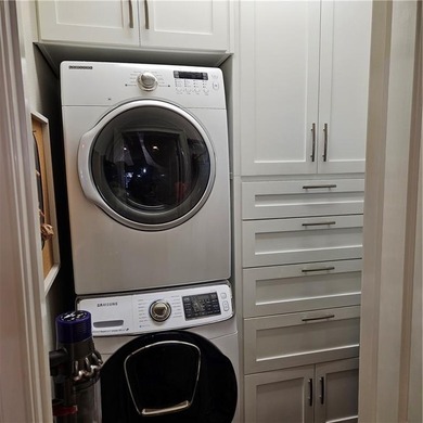 Turnkey unit in A Building Harbor Pointe. A204 is a 3-bedroom 3 - photo 10