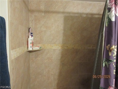 GREAT PRICE AND LOCATION ON THIS 3 BEDROOMS 2 BATHS 1 CAR GARAGE - photo 22