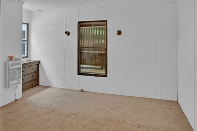 Well-maintained modular home on three lots located on a quiet - photo 33