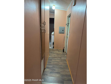 Welcome to this charming starter home in the heart of Cordes