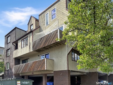 Great opportunity for owner-occupants and investors alike! This - photo 2