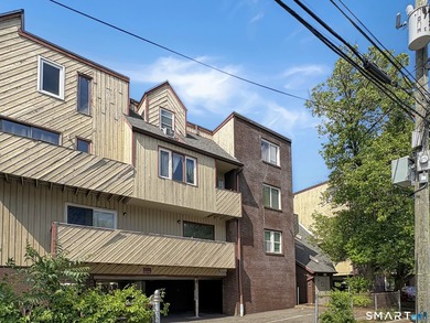 Great opportunity for owner-occupants and investors alike! This - photo 4