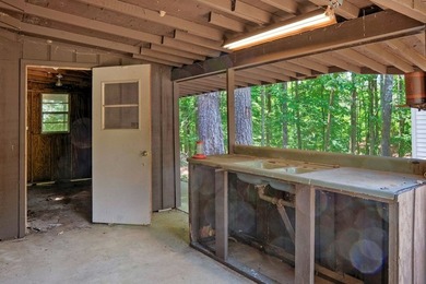 Well-maintained modular home on three lots located on a quiet - photo 45