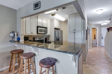 This beautiful 2 bedroom PLUS loft, making the condo live like a - photo 3