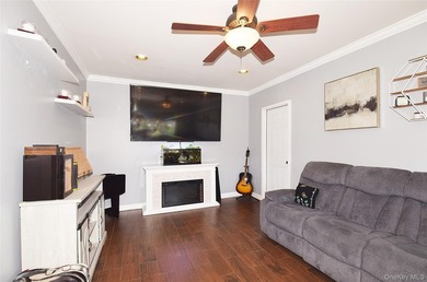 *This beautifully maintained 3bedroom, 2.5-bath home offers a - photo 11
