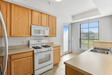 Welcome to this well-maintained 1-bedroom, 2-bath - photo 11