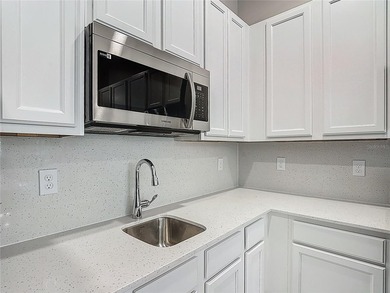 Discover luxury living in Exclusive Watersong Community - photo 12