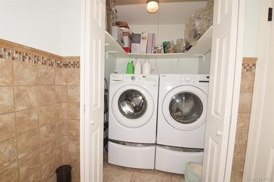 *This beautifully maintained 3bedroom, 2.5-bath home offers a - photo 13