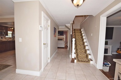 *This beautifully maintained 3bedroom, 2.5-bath home offers a - photo 14