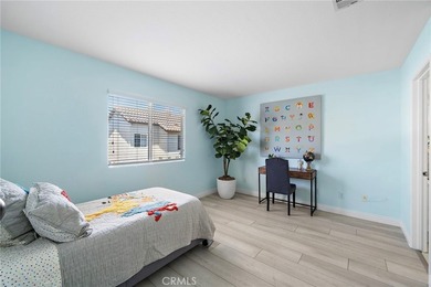Stunning beautifully upgraded single family detached home in the - photo 18