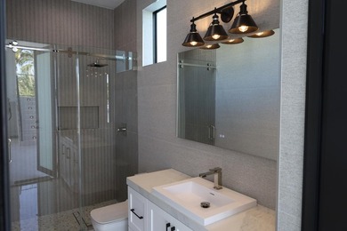 Stunning brand-new waterfront estate offering 6 bedrooms and 8 - photo 20