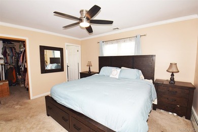 *This beautifully maintained 3bedroom, 2.5-bath home offers a - photo 20