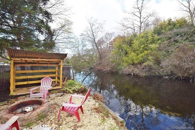 *This beautifully maintained 3bedroom, 2.5-bath home offers a - photo 27