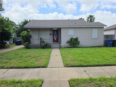 What a gem!!! This beautiful home boasts two LARGE bedrooms and - photo 1