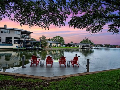 Set along 395 feet of Lake LBJ waterfront in Horseshoe Bay, 115 - photo 34