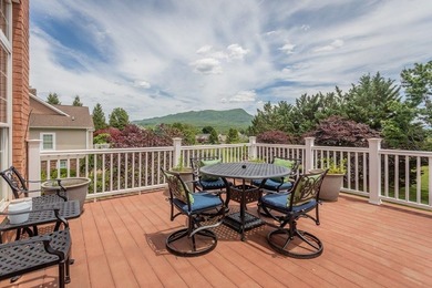 Custom-built Crossroads showcase home located on a premier - photo 34