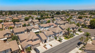 Stunning beautifully upgraded single family detached home in the - photo 38